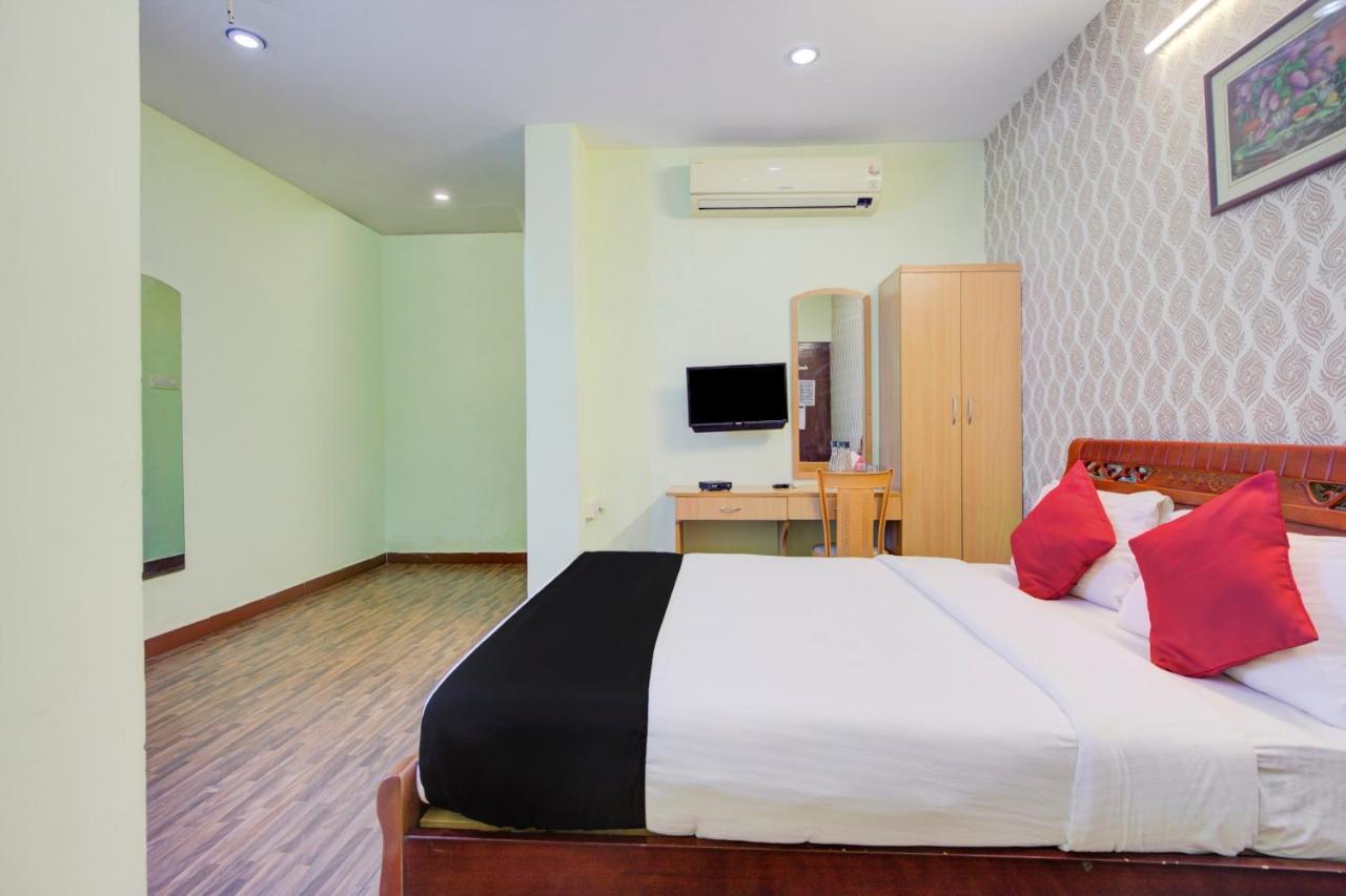 Oyo Flagship Amutha Residency Hotel Chennai Exterior photo